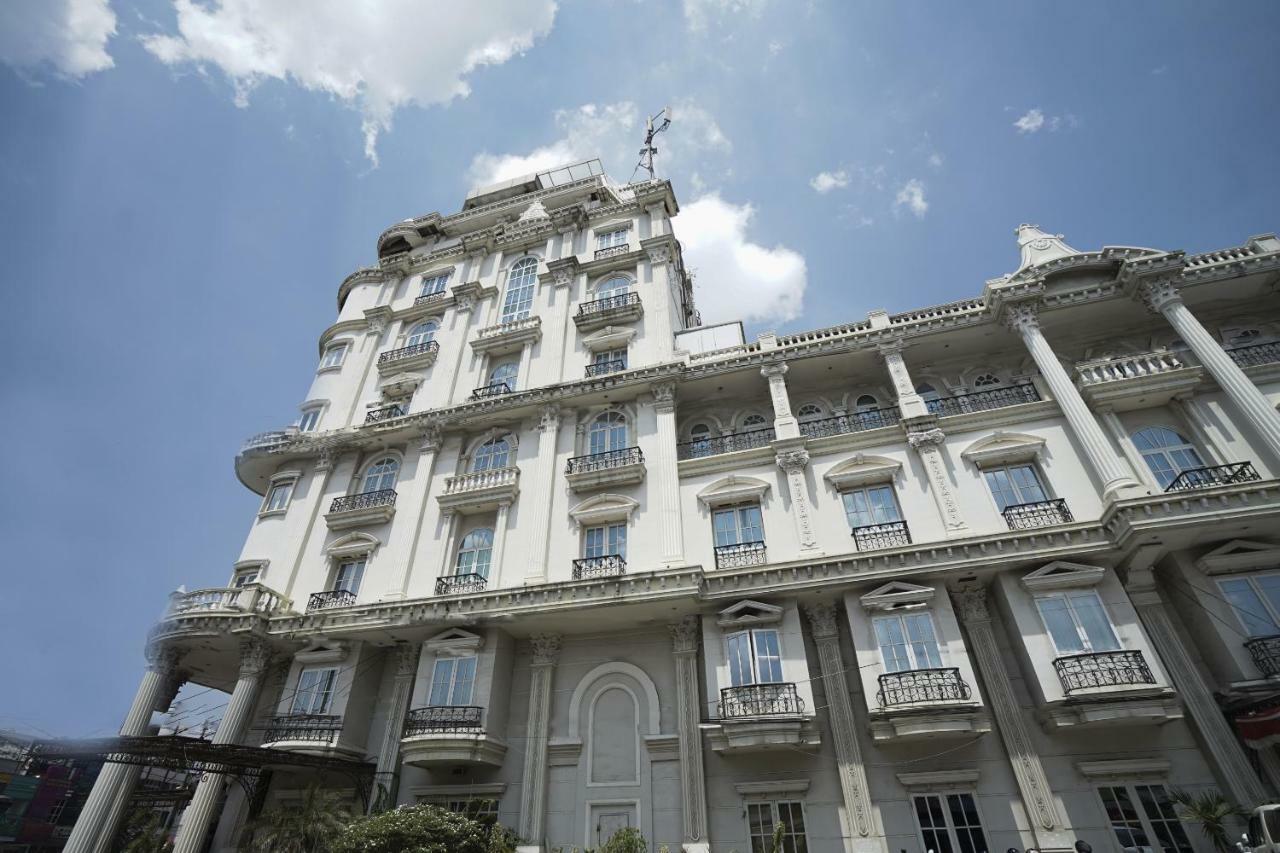 Capital O 1128 Hotel Imara Palembang Dış mekan fotoğraf