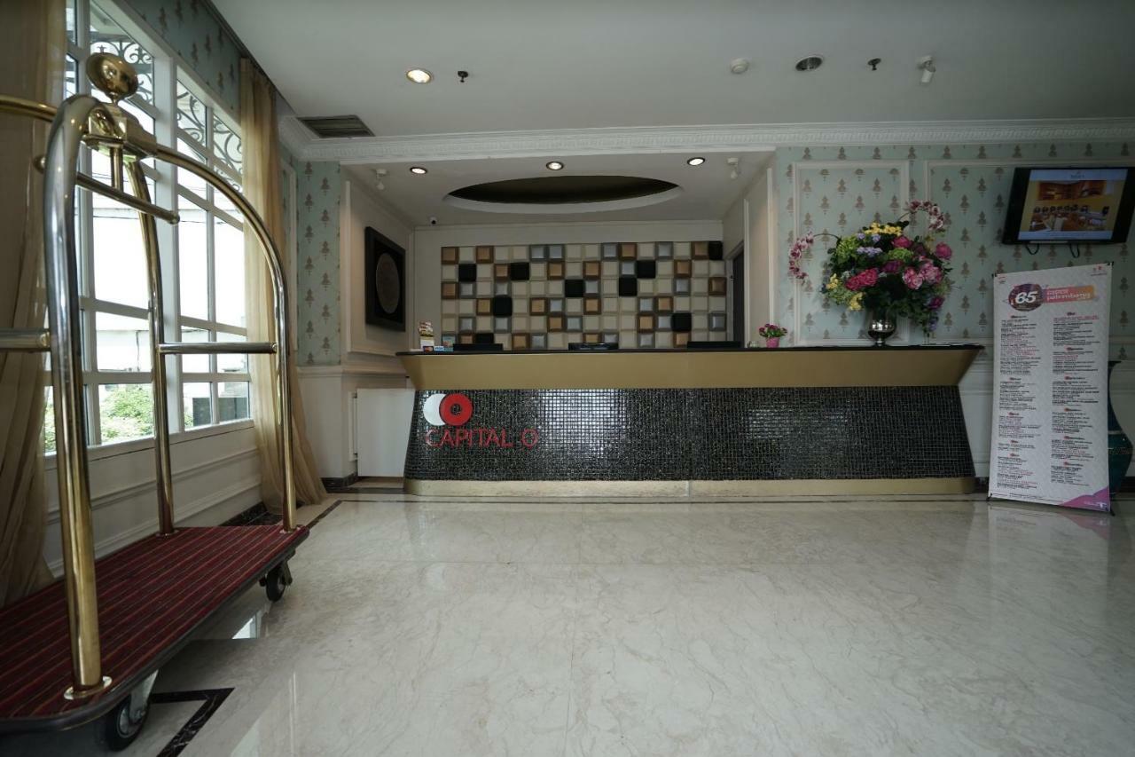 Capital O 1128 Hotel Imara Palembang Dış mekan fotoğraf