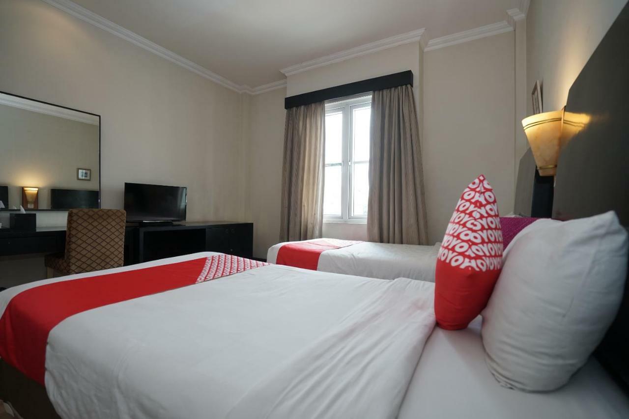 Capital O 1128 Hotel Imara Palembang Dış mekan fotoğraf