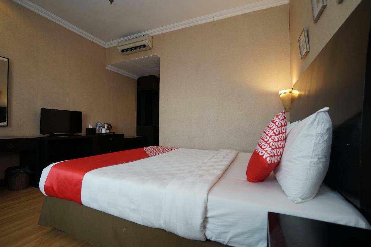 Capital O 1128 Hotel Imara Palembang Dış mekan fotoğraf