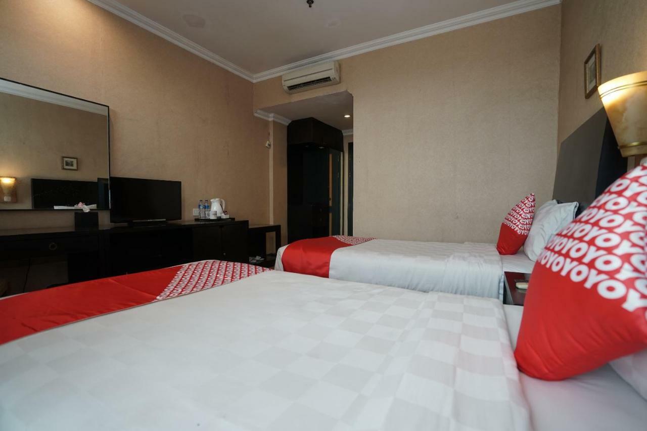 Capital O 1128 Hotel Imara Palembang Dış mekan fotoğraf