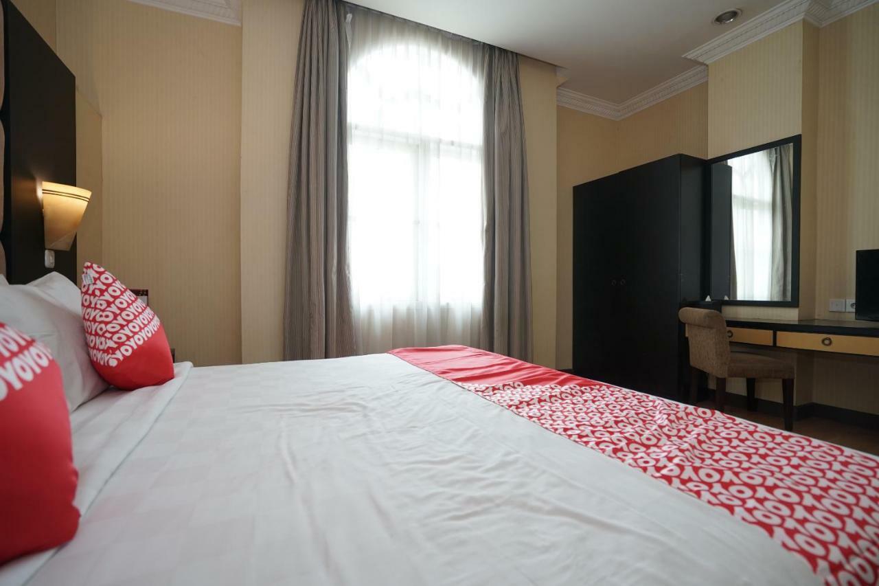 Capital O 1128 Hotel Imara Palembang Dış mekan fotoğraf