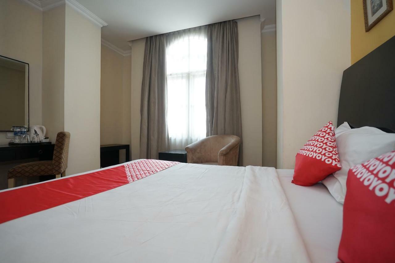 Capital O 1128 Hotel Imara Palembang Dış mekan fotoğraf