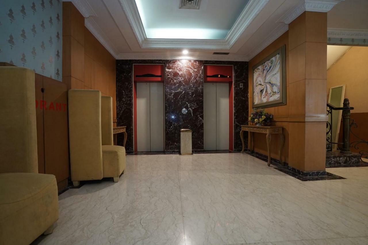 Capital O 1128 Hotel Imara Palembang Dış mekan fotoğraf