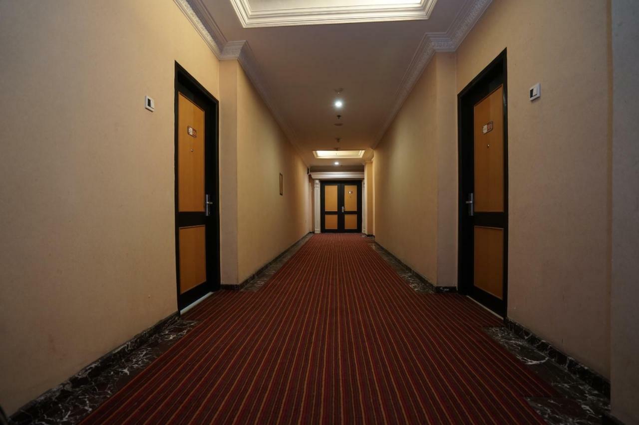 Capital O 1128 Hotel Imara Palembang Dış mekan fotoğraf