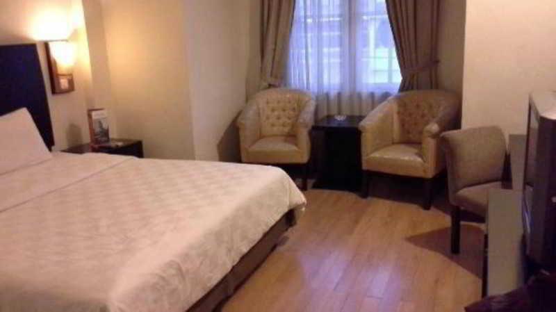 Capital O 1128 Hotel Imara Palembang Dış mekan fotoğraf